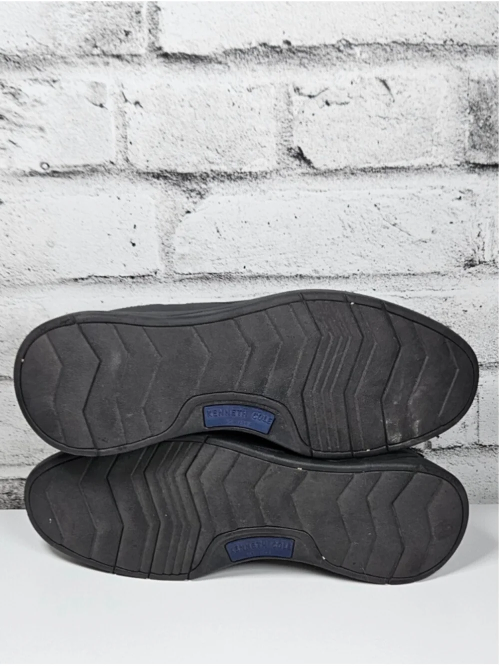 Kenneth Cole kenneth cole
